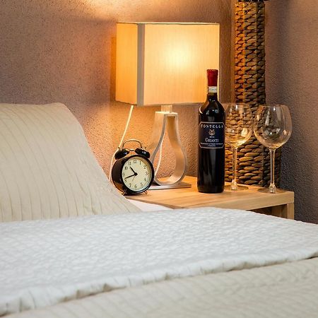 Hostel Rynek 7 كراكوفيا المظهر الخارجي الصورة