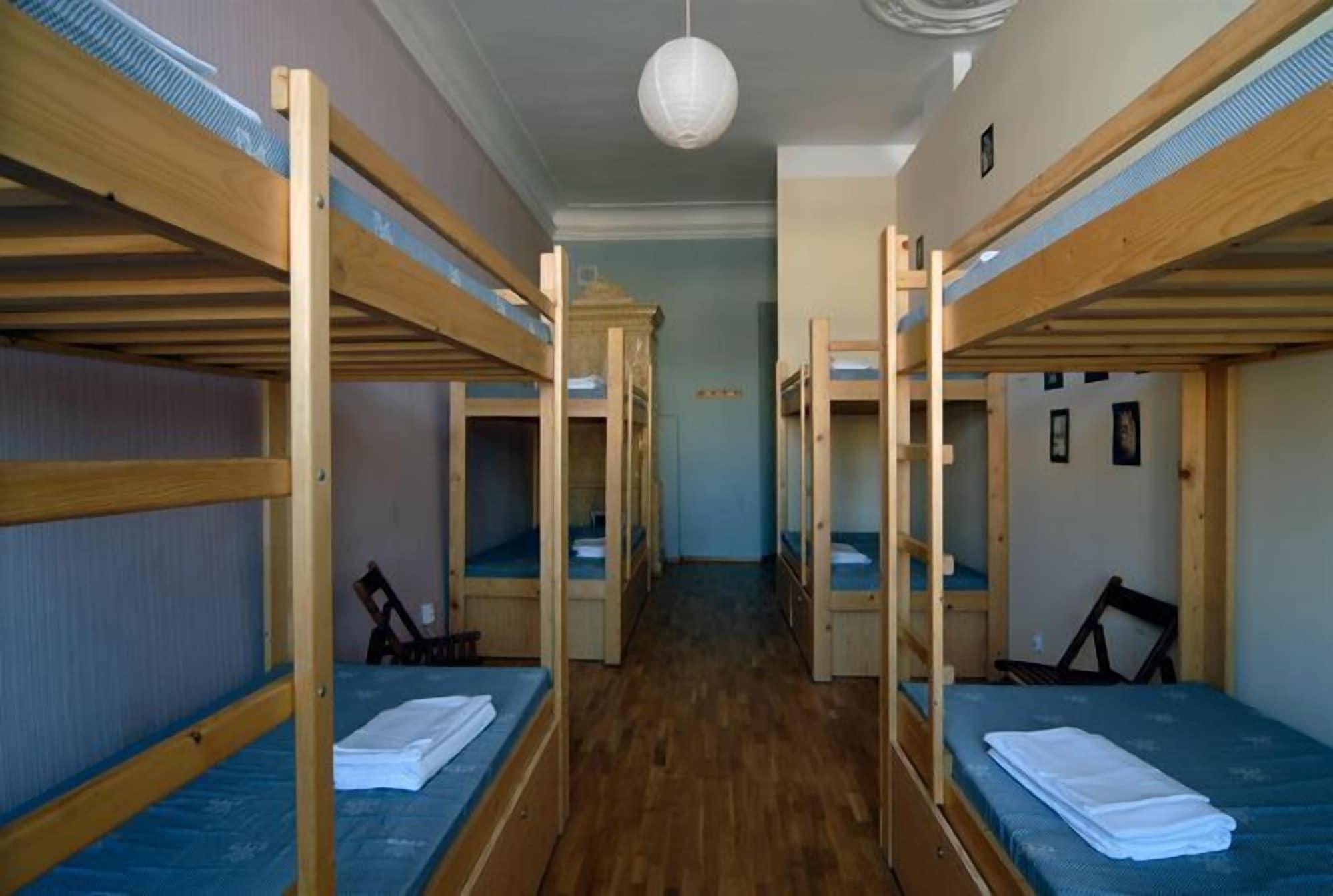 Hostel Rynek 7 كراكوفيا المظهر الخارجي الصورة