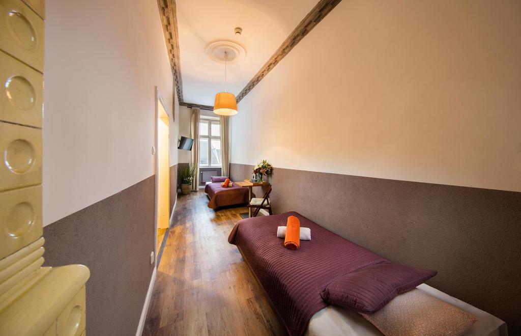 Hostel Rynek 7 كراكوفيا المظهر الخارجي الصورة