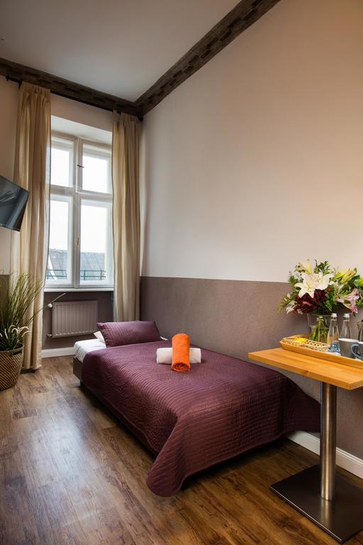 Hostel Rynek 7 كراكوفيا المظهر الخارجي الصورة