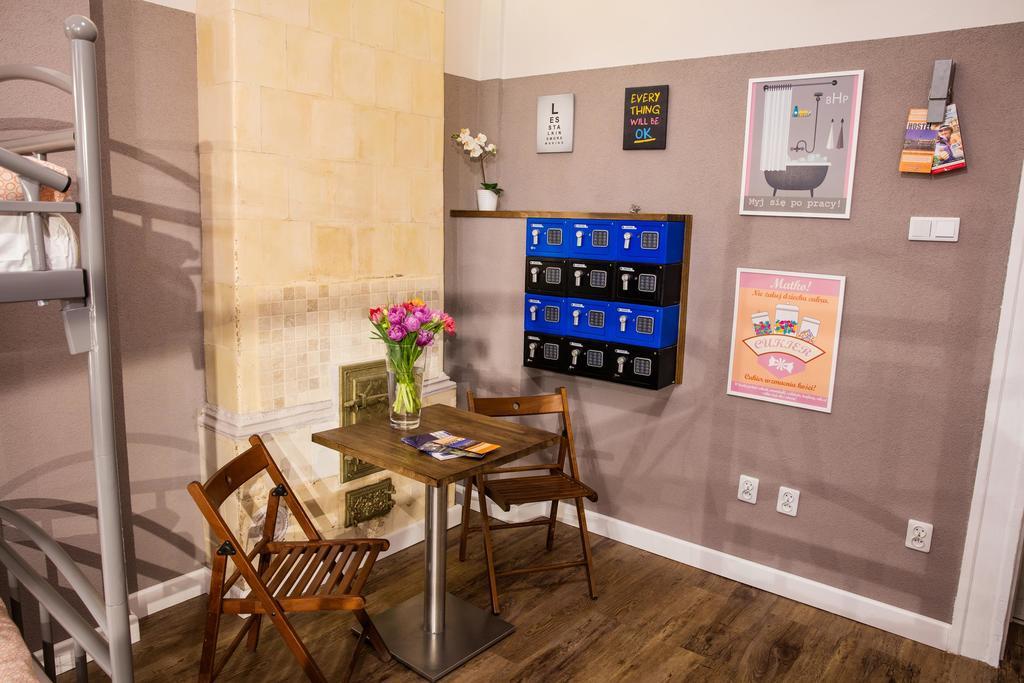 Hostel Rynek 7 كراكوفيا المظهر الخارجي الصورة